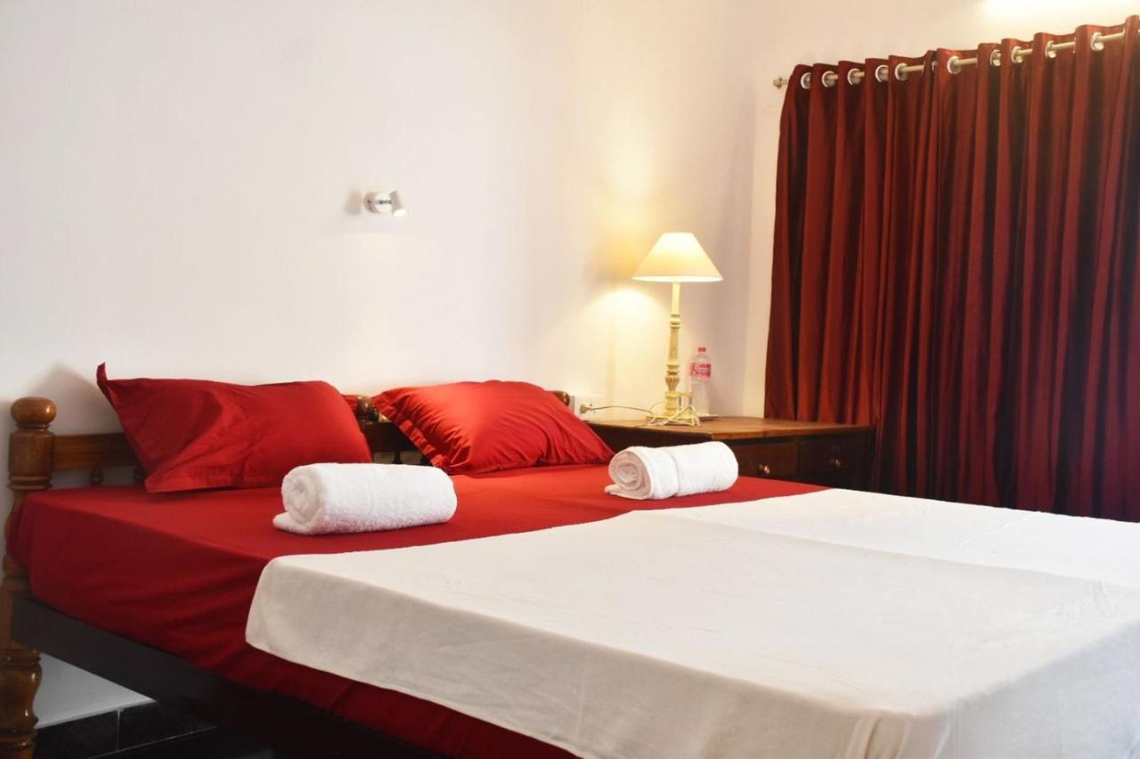 Sky Palace Beach Hotel Thiruvananthapuram Екстер'єр фото